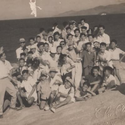 Chuyến đi xa với bạn hữu - VN